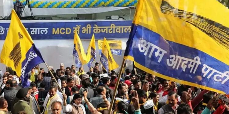 AAP के लिए बड़ा झटका: 13 पार्षदों ने छोड़ दिया, मुकेश गोयल के नेतृत्व में नई पार्टी की घोषणा की, शासन की कमी का हवाला दिया