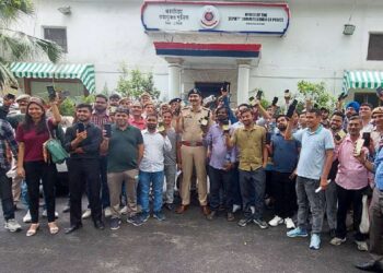 दिल्ली पुलिस ने प्रमुख ऑपरेशन में 76 खोए हुए मोबाइल फोन को पुनः प्राप्त किया, उन्हें मालिकों को लौटाया