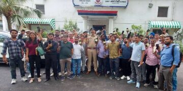 दिल्ली पुलिस ने प्रमुख ऑपरेशन में 76 खोए हुए मोबाइल फोन को पुनः प्राप्त किया, उन्हें मालिकों को लौटाया