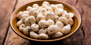 इन बीमारियों में मखना की खपत फायदेमंद है; सही समय और खाने का तरीका जानें