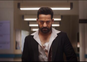 युद्ध 2 के लिए jr ntr का शुल्क netizens, पता है कि ऋतिक रोशन स्टारर के लिए देवरा अभिनेता का कितना भुगतान किया गया था