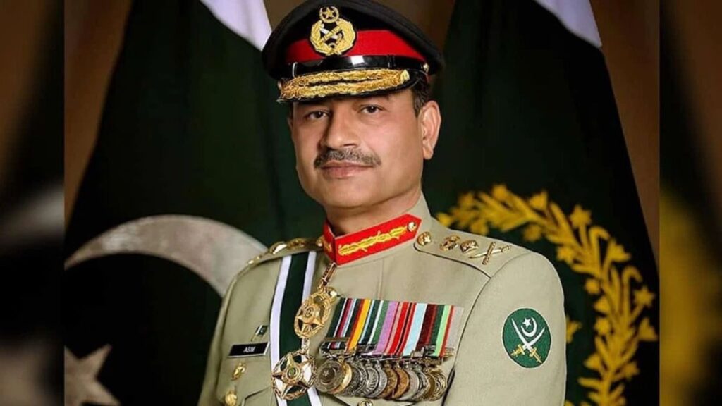 पाकिस्तान के सेना के प्रमुख जनरल असिम मुनीर ने देश में सबसे अधिक सैन्य रैंक फील्ड मार्शल को पदोन्नत किया