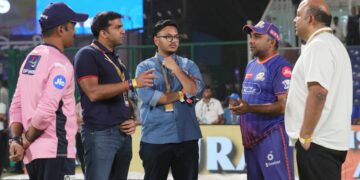 डीसी के सह-मालिक पार्थ जिंदल ने बीसीसीआई को लिखते हैं कि आईपीएल क्लैश को 'येलो अलर्ट' के कारण मुंबई से बाहर ले जाने का अनुरोध किया गया।