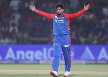 कुलदीप यादव आईपीएल में 100 विकेट लिए चौथा सबसे तेज स्पिनर बन जाता है, पूरी सूची की जांच करें