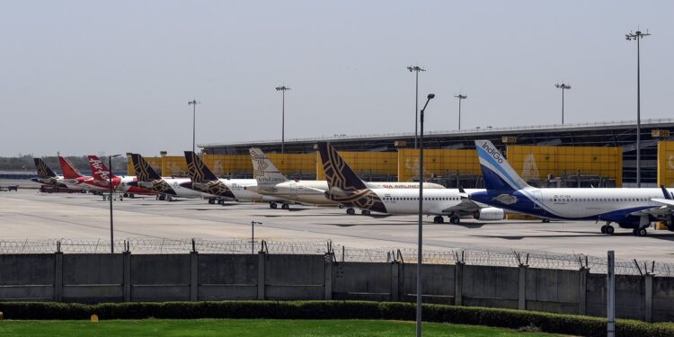 13 उड़ानें भारी बारिश के कारण हुईं, दिल्ली-एनसीआर में आंधी, IGI हवाई अड्डे के मुद्दे यात्रियों के लिए सलाहकार