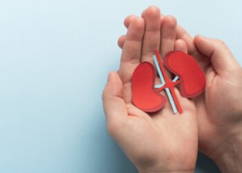 हाइड्रेटेड रहें और अपने गुर्दे को खुश रखें: डॉक्टर महत्वपूर्ण ग्रीष्मकालीन स्वास्थ्य युक्तियाँ साझा करें