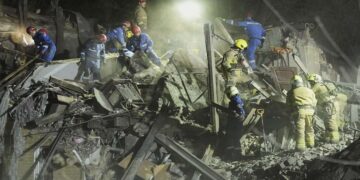 यूक्रेन: कीव का सामना बड़े पैमाने पर रूसी ड्रोन, मिसाइल हमले के साथ पूरे शहर में सुना गया है