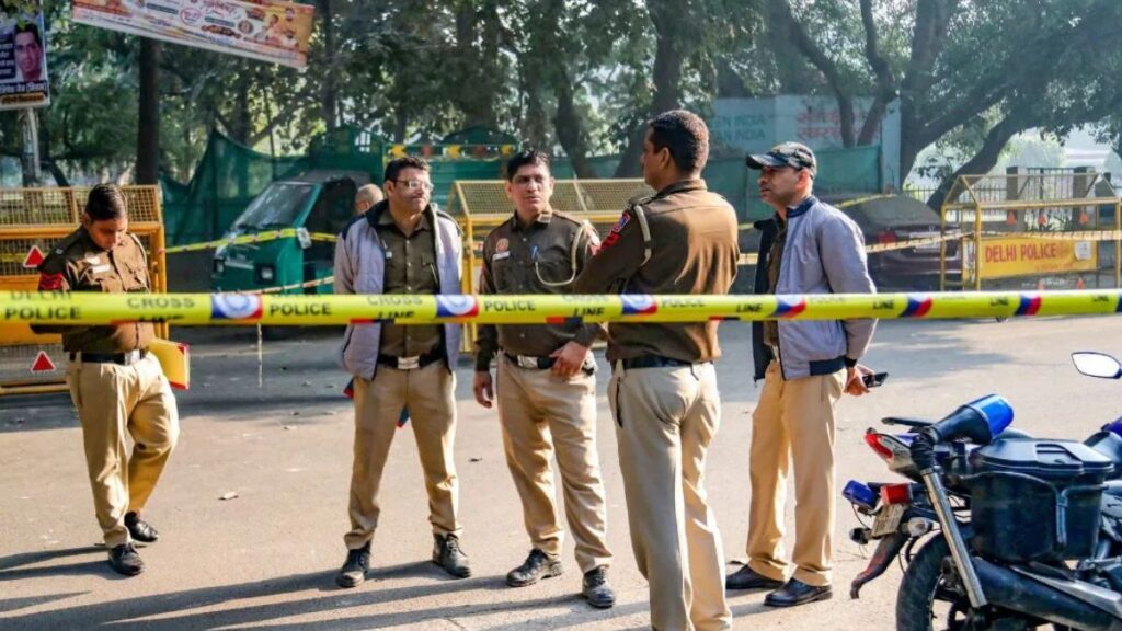 गोही गैंग के सदस्य दिल्ली की रोहिनी में मुठभेड़ के बाद गिरफ्तार हत्या के लिए चाहते थे