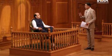 AAP KI ADALAT: सुधानशु त्रिवेदी ने राहुल गांधी पर हिट किया, उन्हें 'टीज़ मार खान' कहा जाता है
