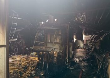 दिल्ली: शाहदारा क्षेत्र में ई-चार्जिंग स्टेशन पर आग के रूप में दो मृत