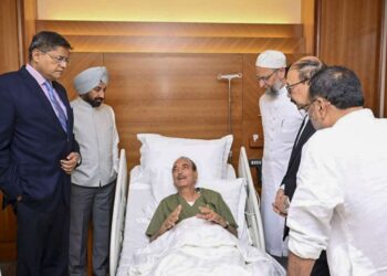 गुलाम नबी आज़ाद ने कुवैत अस्पताल से स्वास्थ्य अद्यतन साझा किया: 'अच्छी तरह से पुनर्प्राप्त करना, सभी परीक्षा परिणाम सामान्य हैं'