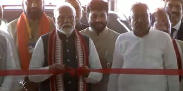 पीएम मोदी ने पटना हवाई अड्डे के नए टर्मिनल का उद्घाटन किया, बिहार की यात्रा के दौरान रोडशो आयोजित किया