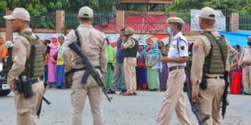 2 साल के मणिपुर संघर्ष - कोंग्रेस नए चुनाव की मांग करते हैं, राष्ट्रपति का नियम नहीं है