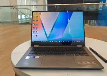 ASUS VIVOBOOK 14 FLIP REVIEW: 1 लैपटॉप में लगभग सही 2