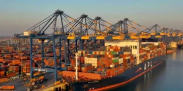 Apsez FY25 में of 11061 Cr के सभी समय उच्च पैट को रिकॉर्ड करता है, 37% तक