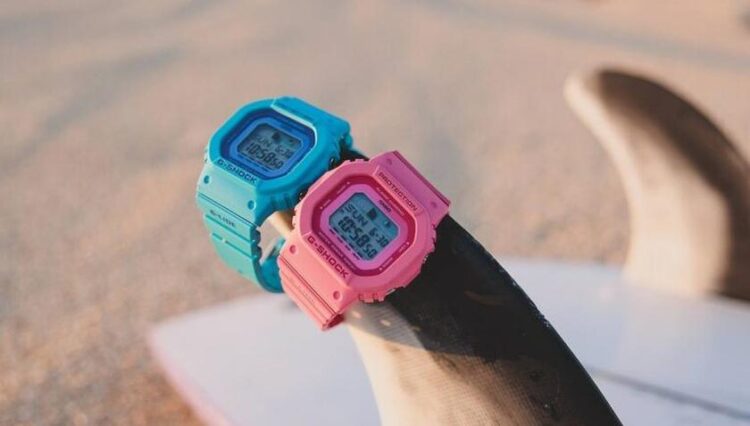 Casio लिलो और स्टिच कार्टून के रंगों में अमेरिका में महिलाओं के जी-लाइड GLXS5610 का परिचय देता है