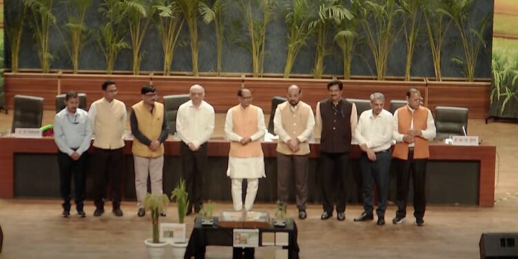 ICAR ने भारत की पहली जीनोम-संपादित चावल की किस्मों की घोषणा की, जो पैदावार को 30% तक बढ़ावा देता है