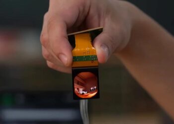 OLED-on-Silicon संवर्धित वास्तविकता को बदल देगा: सैमसंग ने XR उपकरणों के लिए 5,000 पीपीआई के घनत्व और 15,000 निट्स तक की चरम चमक के साथ पैनलों का अनावरण किया है