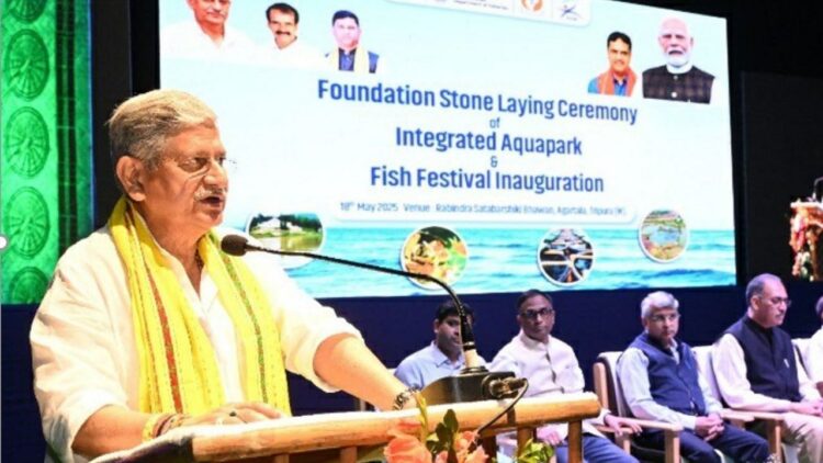 PMMSY: पूर्वोत्तर में एक्वाकल्चर क्षमता को बढ़ाने के लिए रखी गई 42.4 करोड़ रुपये के लिए फाउंडेशन स्टोन 42.4 करोड़ रुपये में एकत्रित एक्वापार्क