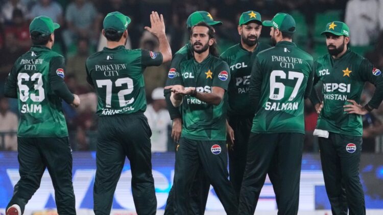 Pakistan begin Mike Hesson era with a win against Bangladesh as Hasan Ali, Shadab Khan shine