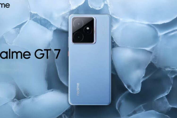Realme GT 7, GT 7T विवरण सतह से आगे