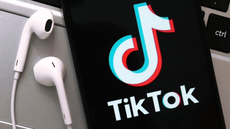 Tiktok ने चीन डेटा ट्रांसफर के साथ यूरोपीय संघ के गोपनीयता नियमों को तोड़ने के लिए $ 600 मिलियन का जुर्माना लगाया