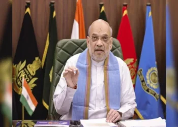 अमित शाह ने आज सीएमएम और सीमावर्ती राज्यों के शीर्ष अधिकारियों के साथ उच्च-स्तरीय बैठक बुलाया