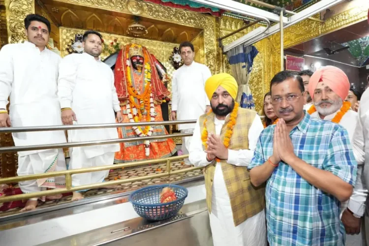 अरविंद केजरीवाल और भागवंत मान ने काली माता मंदिर के महत्वाकांक्षी पुनरुद्धार योजना की घोषणा