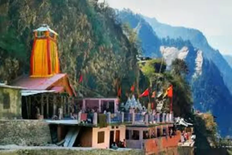 उत्तराखंड रुद्रप्रायग में अपना मोबाइल नेटवर्क स्थापित करता है; चार धाम यात्रा भक्तों को मुफ्त वाईफाई प्राप्त करने के लिए