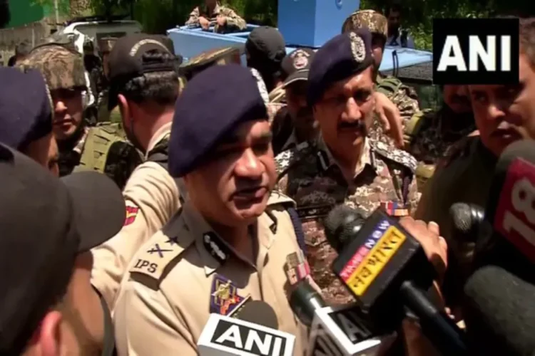 ऑपरेशन नादर: ट्राल एनकाउंटर में मारे गए 3 आतंकवादी, आईजीपी कश्मीर विधी कुमार बर्डी कहते हैं
