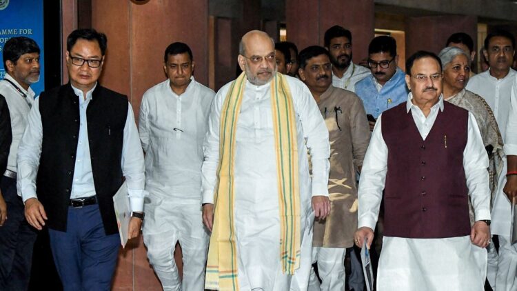 ओपी सिंदूर 'चल रहा', 'कम से कम 100' आतंकवादियों को मार डाला- राजनाथ सिंह की अध्यक्षता में ऑल-पार्टी मीट में