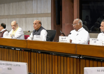 ओपी सिंदूर: भारत के मामले को बनाने के लिए विश्व राजधानियों में केंद्र के बहु-पार्टी प्रतिनिधिमंडल में शामिल होने के लिए कांग्रेस