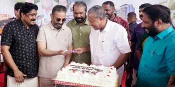 कमल हासन, पिनाराई विजयन की बढ़ती केमरेडरी को महत्वपूर्ण केरल पोल के आगे प्रदर्शन पर