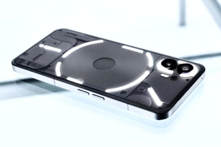 कुछ भी नहीं फोन 3: क्या इसका पहला 'ट्रू फ्लैगशिप फोन' आउटशाइन iPhone 16 प्लस, गैलेक्सी S25 प्लस और Google Pixel 9 प्रो हो सकता है?