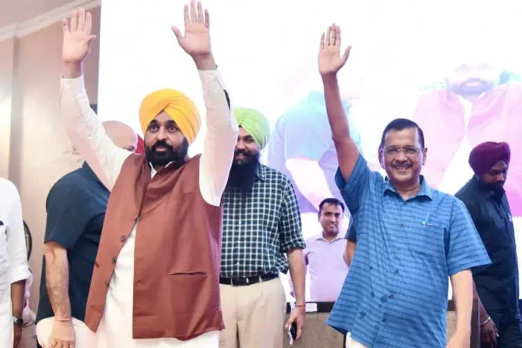 केजरीवाल और भागवंत मान ने ड्रग्स के खिलाफ योद्धा होने के लिए लोगों को शपथ दिलाई