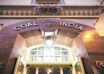 कोल इंडिया और अप राज्य विद्यार्थ यूटदन निगाम साइन एमओयू 500 मेगावाट सौर ऊर्जा परियोजना के लिए