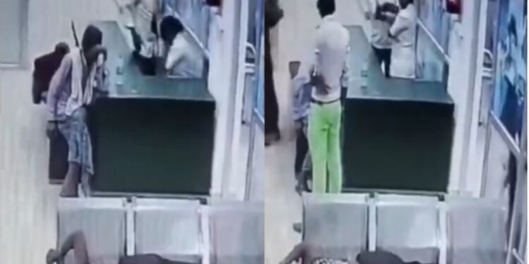 कौशांबी वायरल वीडियो: सीनियर ने क्रूरता से कर्मचारियों की नर्स को दूसरों के सामने अस्पताल में हरा दिया, पुलिस संज्ञानात्मक लेती है