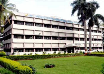 क्यों गोकुल मिल्क पर राजनीति, महाराष्ट्र की सबसे बड़ी डेयरी सहकारी, फोड़ा पर है