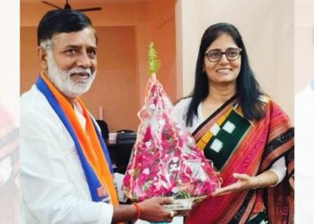 क्यों राज कुमार पाल ने अपना दाल (एस) के प्रमुख के रूप में कदम रखा, एक '2-व्यक्तित्व शो'