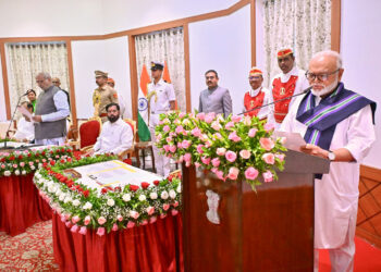 छगन भुजबाल एक महाराष्ट्र मंत्री हैं, फिर से। उनकी वापसी के पीछे 3 कारण