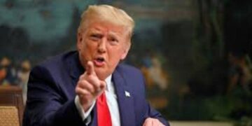 डोनाल्ड ट्रम्प पुतिन के साथ कॉल के बाद सफलता का दावा करते हैं; रूस और यूक्रेन को संघर्ष विराम की वार्ता शुरू करने के लिए कहते हैं