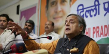 थरूर ने ओपी सिंदूर, ट्रम्प के दावों पर पार्टी लाइन से तोड़ने के लिए कांग्रेस नेतृत्व की ire का सामना किया
