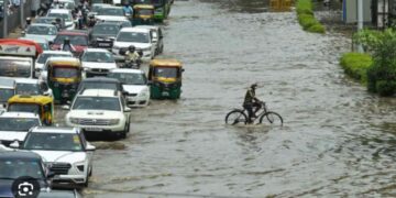 दिल्ली: राष्ट्रीय राजधानी के भारी बारिश के हिस्से; हवाई अड्डे के मुद्दे सलाहकार