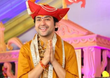 धीरेंद्र शास्त्री सभी ऑपरेशन सिंदूर की सफलता के बाद सोफिया कुरैशी के लिए प्रशंसा करते हैं, 'उनका गर्व है ...