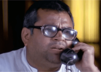 परेश रावल कानूनी परेशानी में