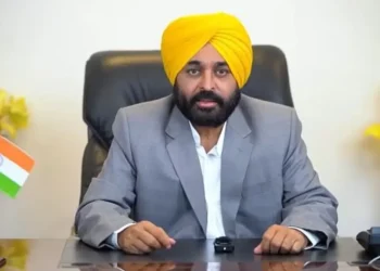 पहले सुरक्षा सुनिश्चित करें: सीएम मान नागरिकों से ड्रोन/मिसाइल मलबे से दूर रहने और पुलिस को सूचित करने का आग्रह करता है
