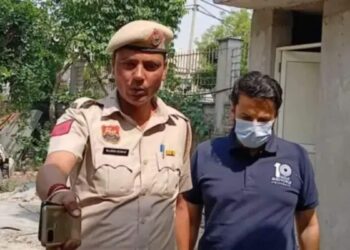 पाहलगम हमले और 'ऑपरेशन सिंदूर' पर उनकी टिप्पणियों के लिए कितने लोगों को गिरफ्तार किया गया था?
