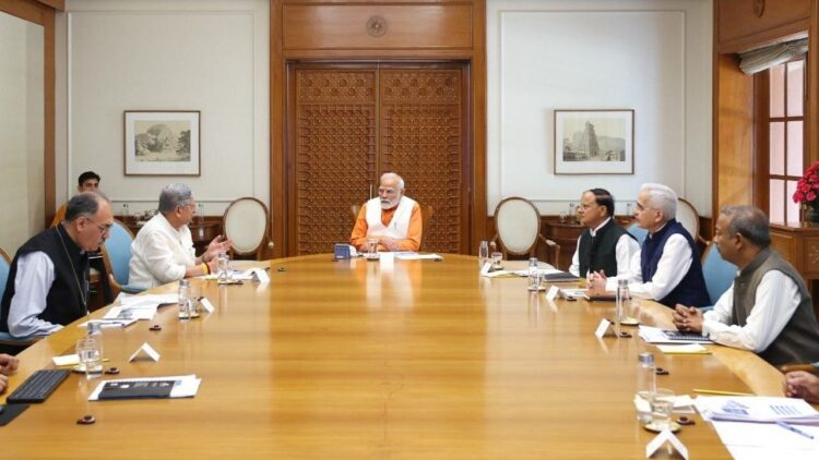 पीएम मोदी मत्स्य क्षेत्र में तकनीक-चालित विकास के लिए धक्का देते हैं, सैटेलाइट प्रौद्योगिकी, ड्रोन उपयोग और समुद्री शैवाल क्षमता पर प्रकाश डालते हैं