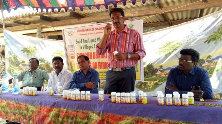 बुवाई परंपरा, लाभ उठाना: कैसे सतीश बाबू गद्दे कमाता है। 52 एकड़ के मॉडल फार्म पर रासायनिक-मुक्त, मवेशी आधारित खेती के माध्यम से प्रति वर्ष 60 लाख
