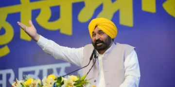 भगवंत मान और अरविंद केजरीवाल ने शहीद भगत सिंह नगर से 'नशा मुक्ति यात्रा' को झंडा दिया
